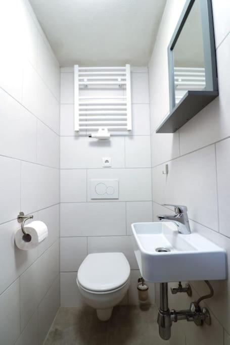 Schickes Zimmer Mit Top-Ausstattung In Idealer Lage Φελτκίρχ Εξωτερικό φωτογραφία