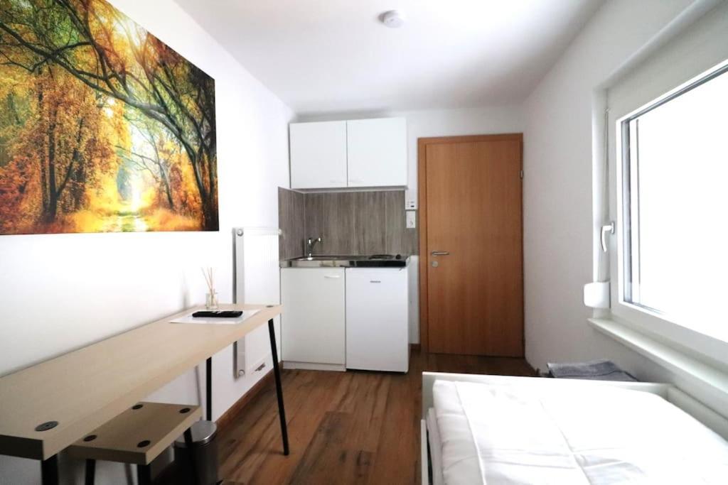 Schickes Zimmer Mit Top-Ausstattung In Idealer Lage Φελτκίρχ Εξωτερικό φωτογραφία