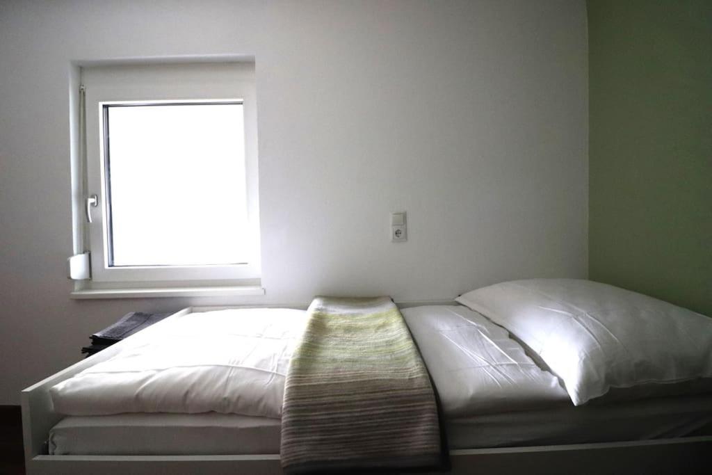 Schickes Zimmer Mit Top-Ausstattung In Idealer Lage Φελτκίρχ Εξωτερικό φωτογραφία